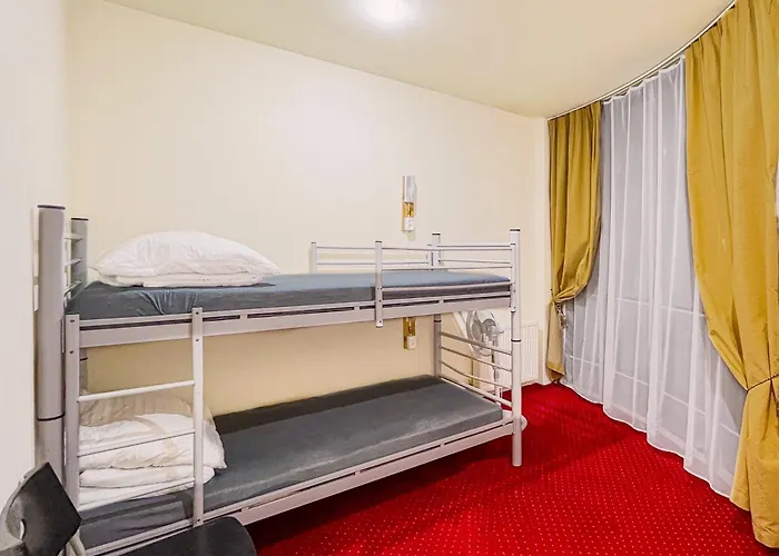 Хостел Fry House *