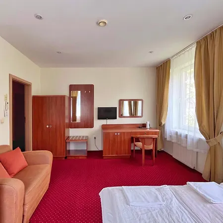 Fry House Vandrerhjem Warszawa