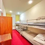 Хостел Fry House Hostel - 15Min To Dworzec Zachodni, 5Min To Klub Progresja Варшава