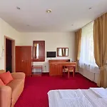Fry House Hostel - 15Min To Dworzec Zachodni, 5Min To Klub Progresja אכסניה ורשה