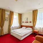 Fry House Hostel - 15Min To Dworzec Zachodni, 5Min To Klub Progresja * ורשה